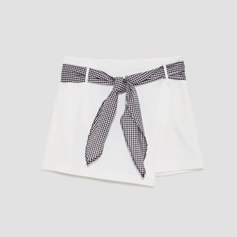 NWT ✨ White Zara Skort w/ Blue Checkered Belt
